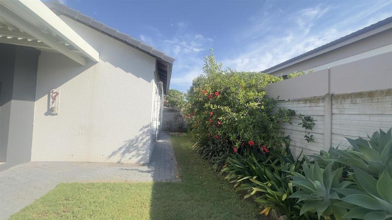 3 Bedroom Property for Sale in Reebok Western Cape